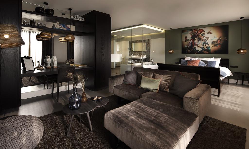 East Suite