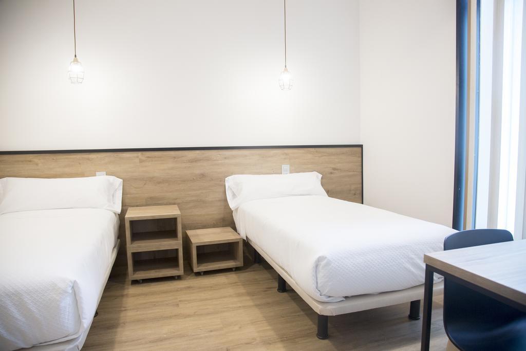 Twin Room,444416061:JPEG