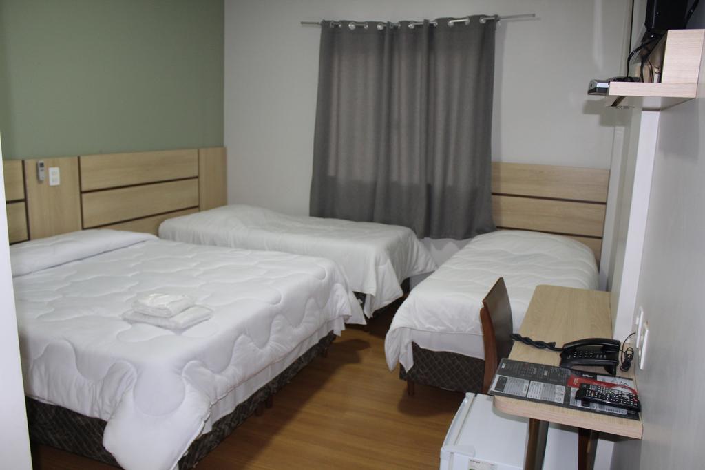 Quarto Quádruplo de Luxo
