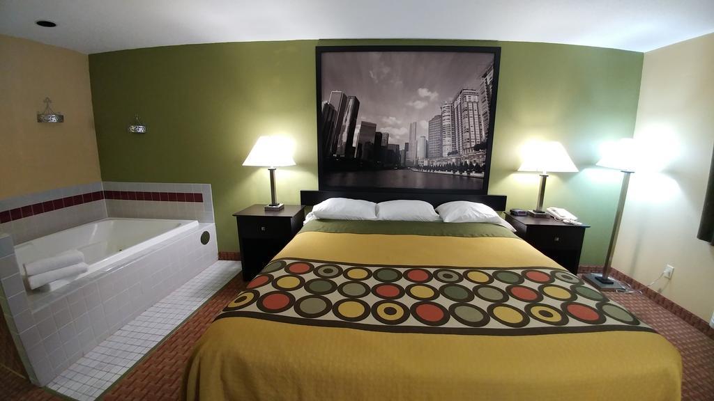 Deluxe King Suite