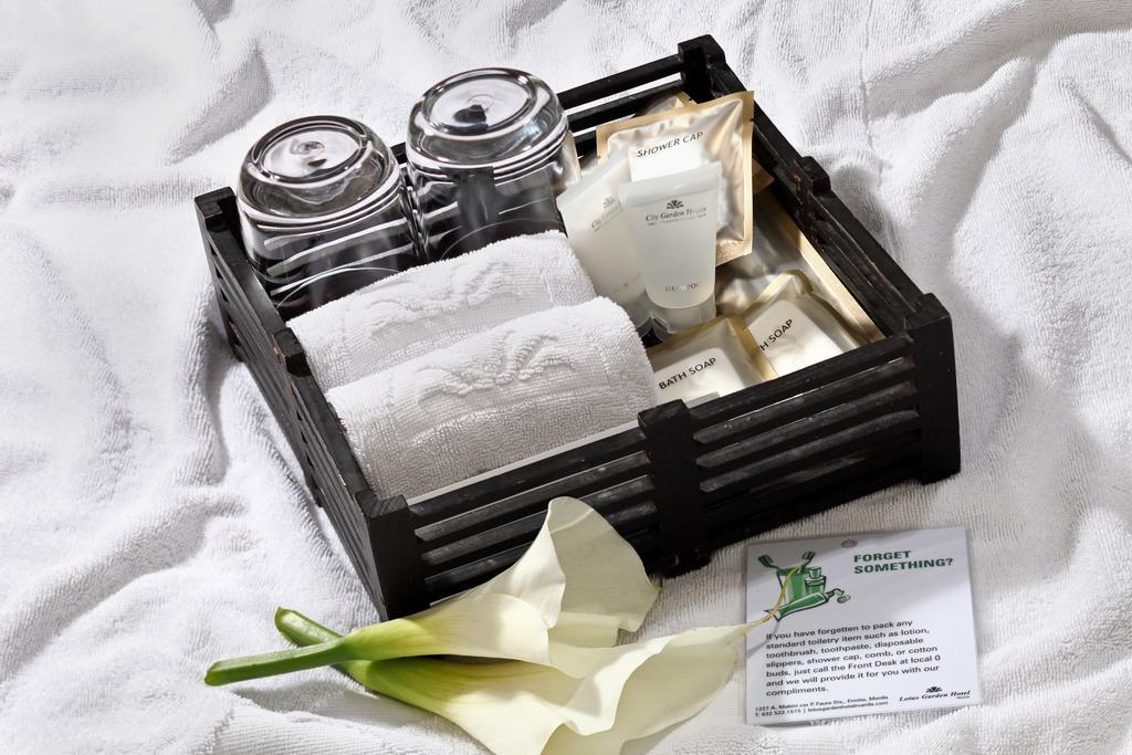 Deluxe Tweepersoonskamer met 2 Aparte Bedden en Kitchenette