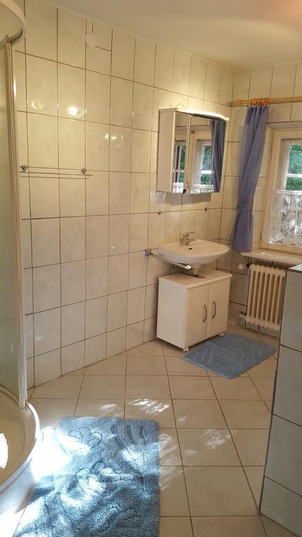 Doppelzimmer mit eigenem externen Bad