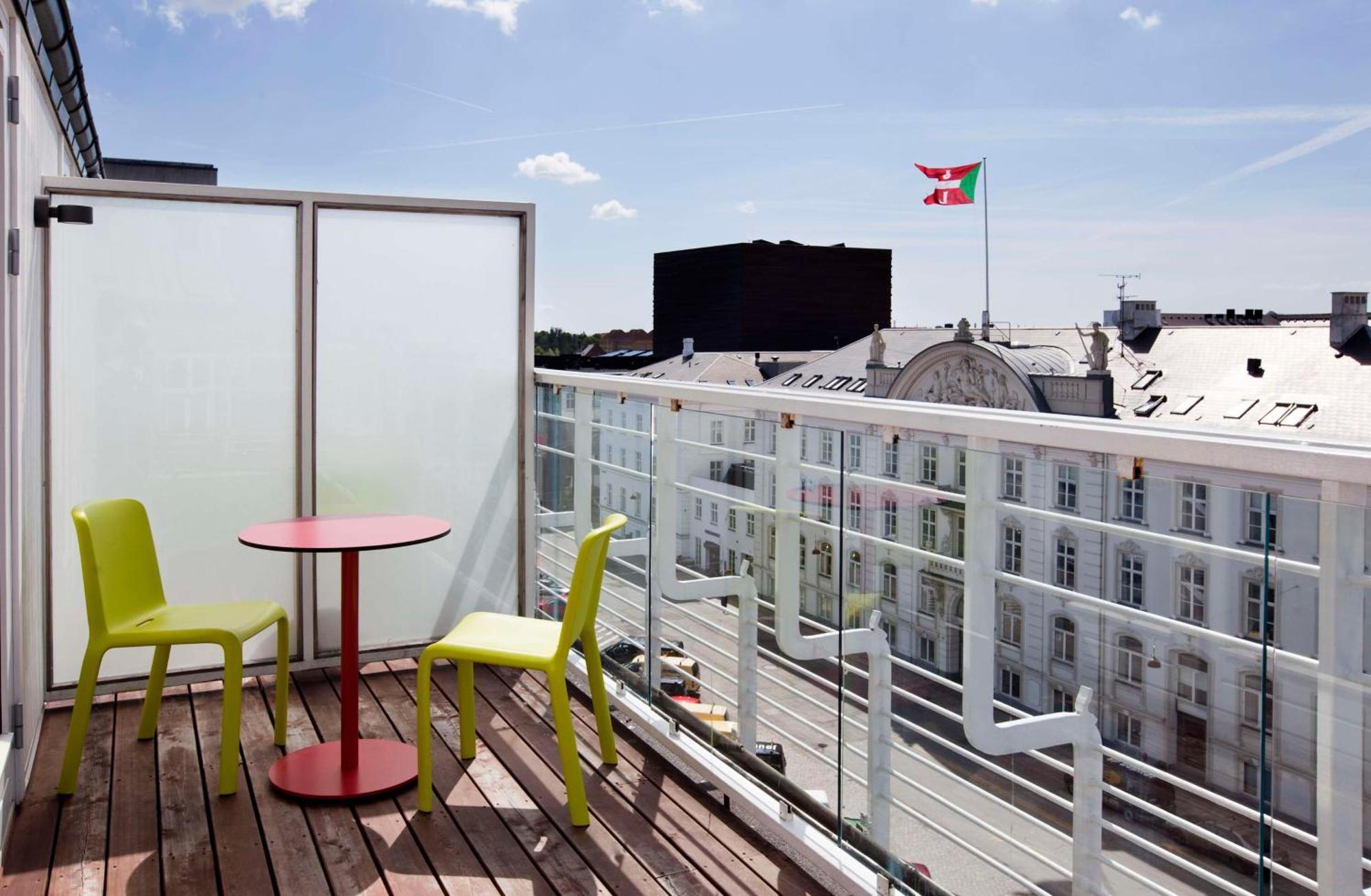 Superior Zimmer mit Kingsize-Bett Plus und Terrasse
