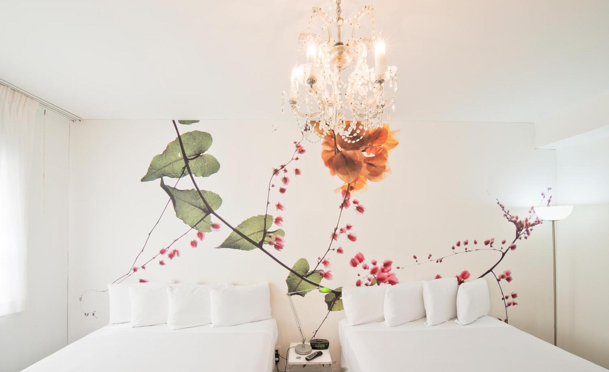 Traditionelles Zimmer mit 2 Queensize-Betten