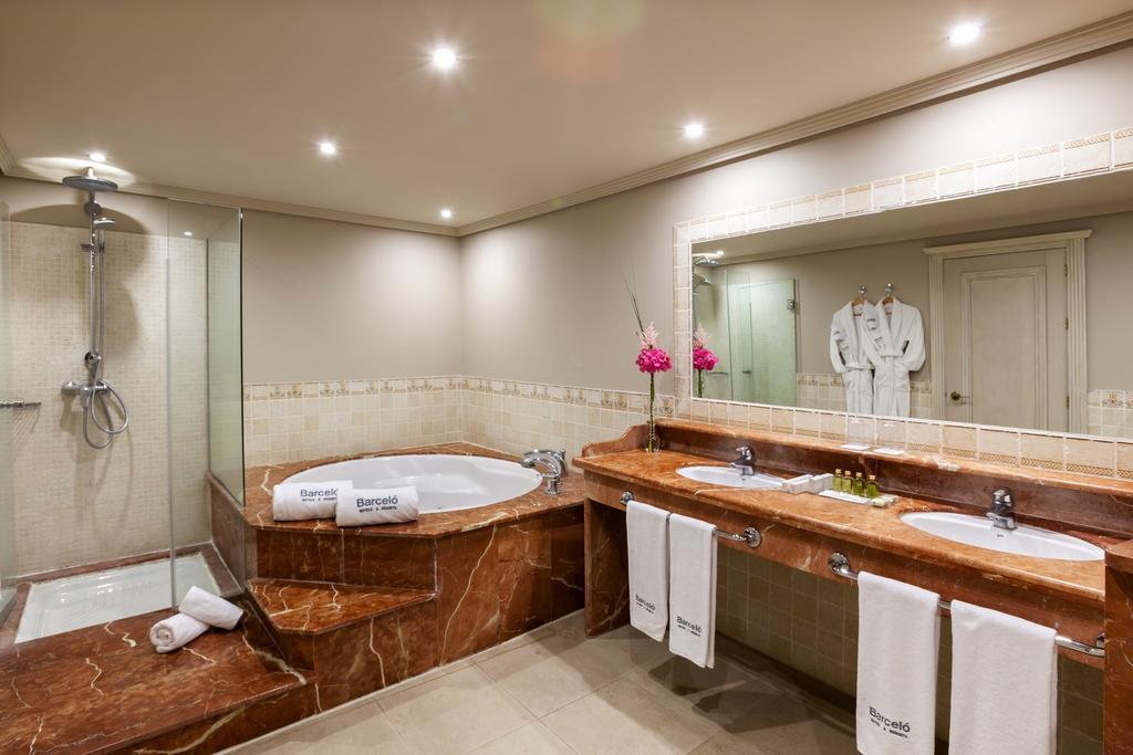 Habitación Doble Deluxe con acceso al Club Premium