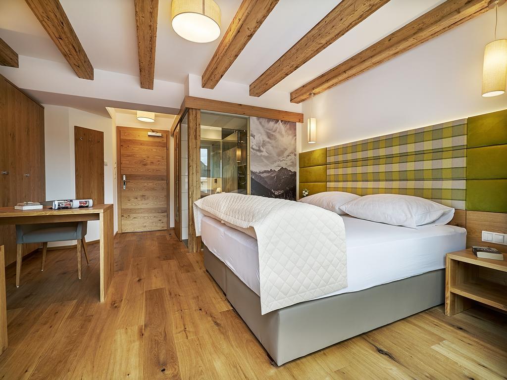 Tweepersoonskamer met 1 of 2 Bedden en Balkon