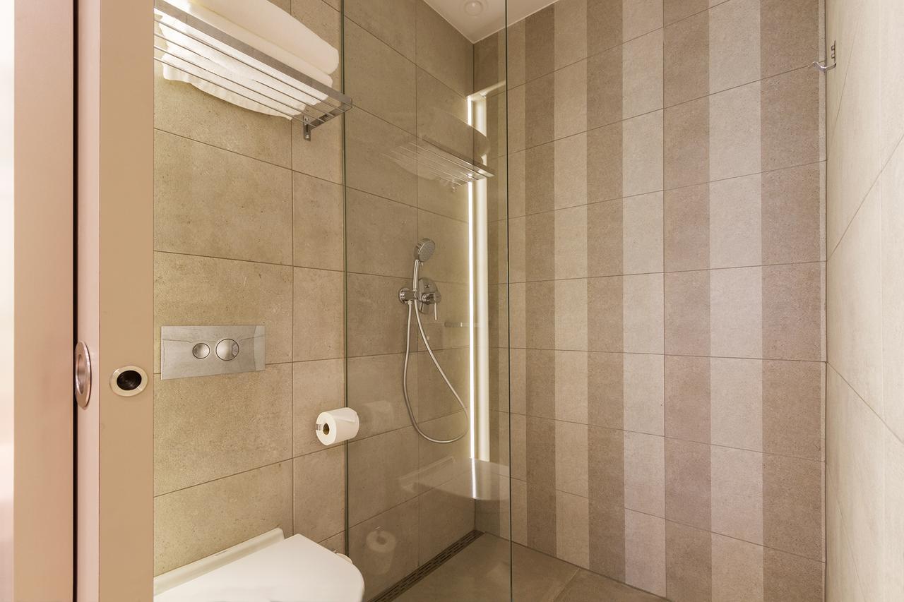 Chambre Double avec Lit d'Appoint