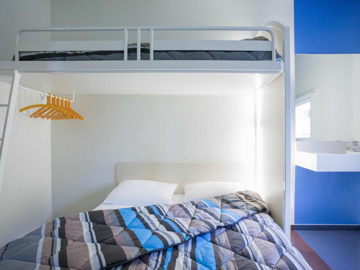 Chambre Triple avec Salle de Bains Commune