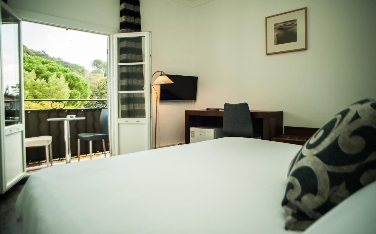 Quarto Standard com Cama de Casal ou 2 de Solteiro e Varanda