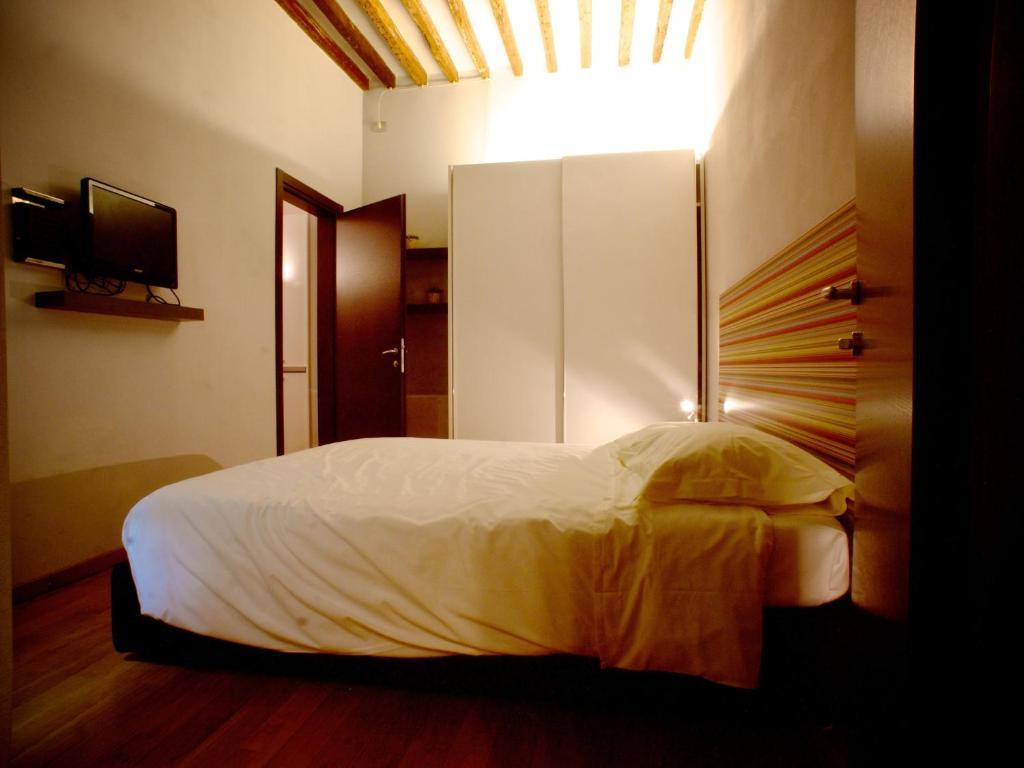 Apartment mit 1 Schlafzimmer und Blick auf den Innenhof