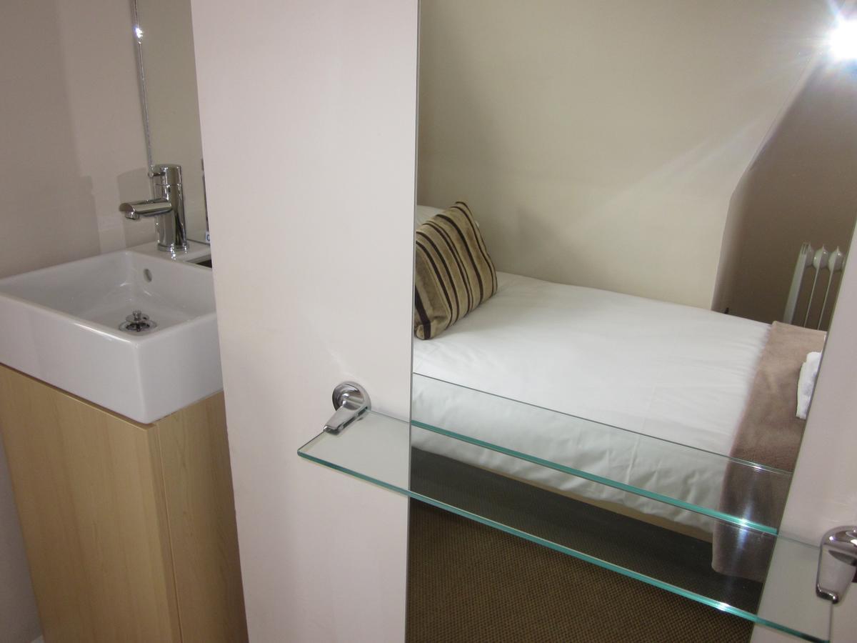 Eenpersoonskamer met Gedeelde Badkamer