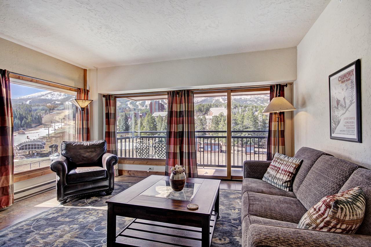 Three-Bedroom Apartment,1589533584:JPEG