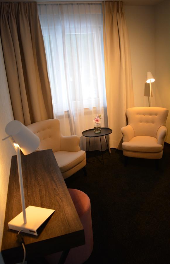 Family Room,709020736:JPEG
