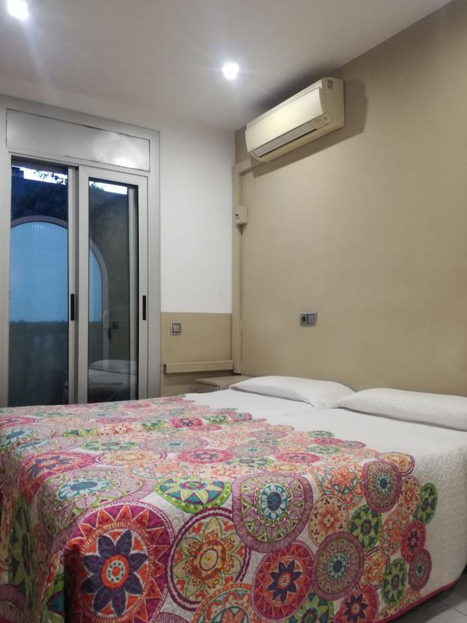 Camera Basic Doppia con Letti Singoli con Bagno Privato