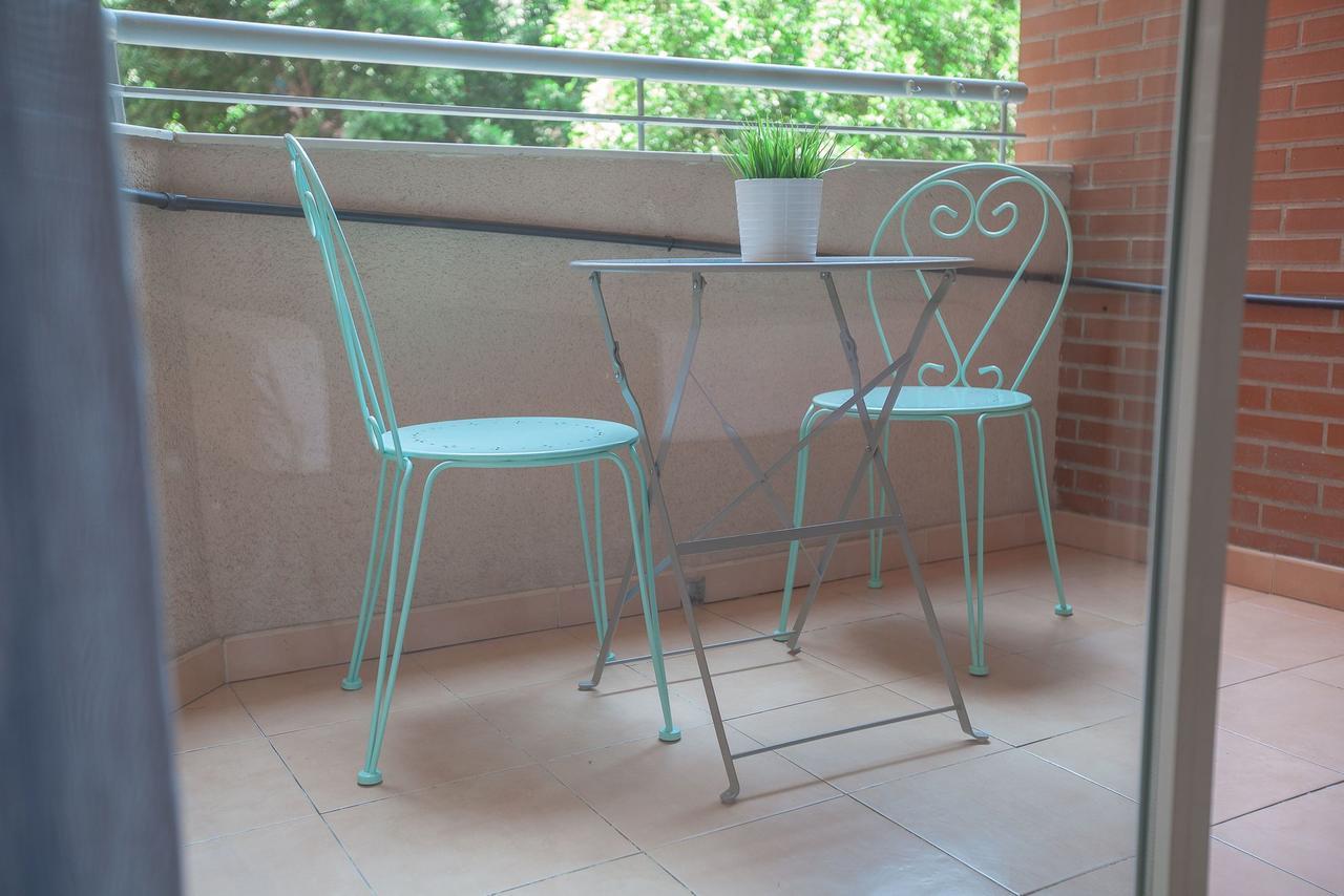Doppel-/Zweibettzimmer mit Balkon