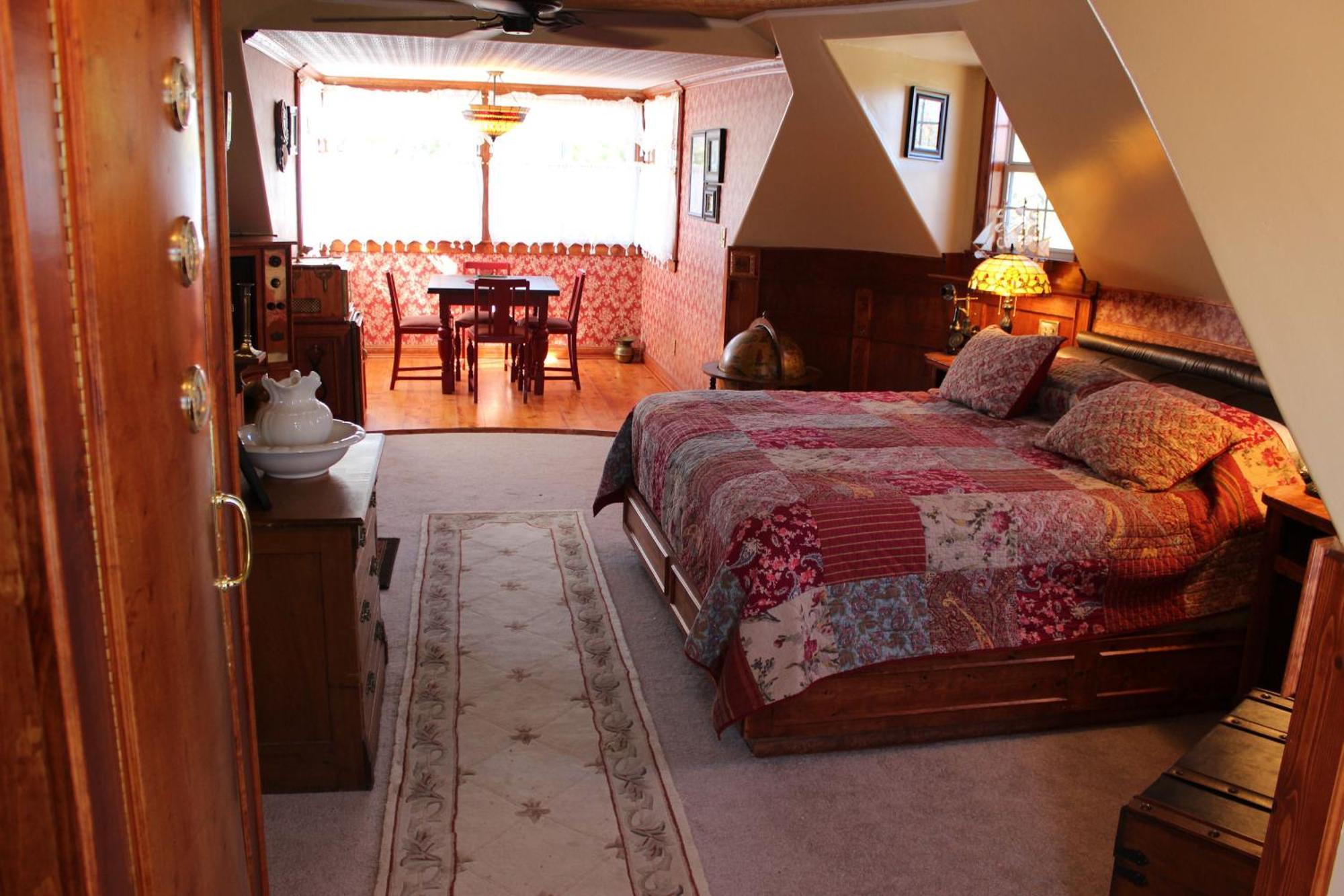 King Suite