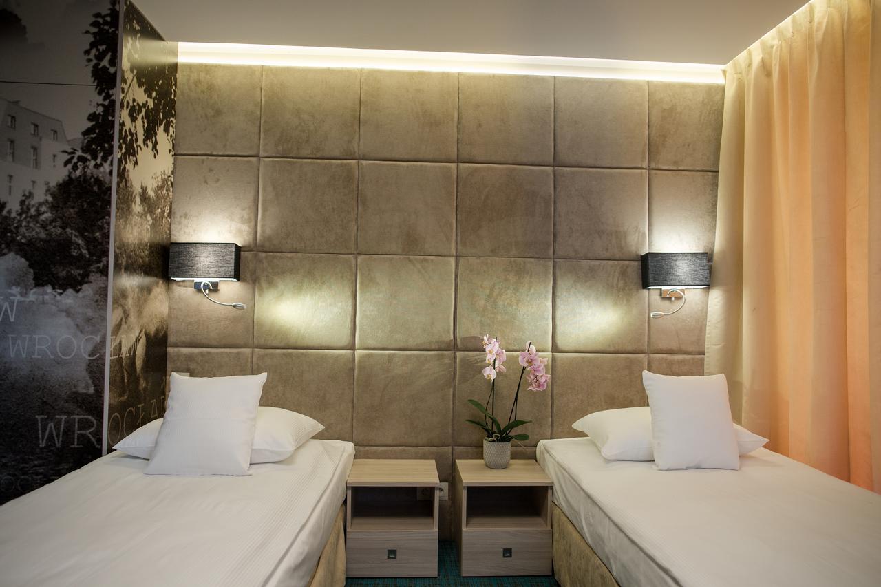 Tweepersoonskamer met 2 Aparte Bedden