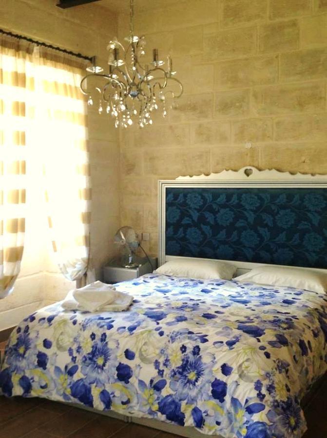 Chambre Triple Standard - Vue sur Rue