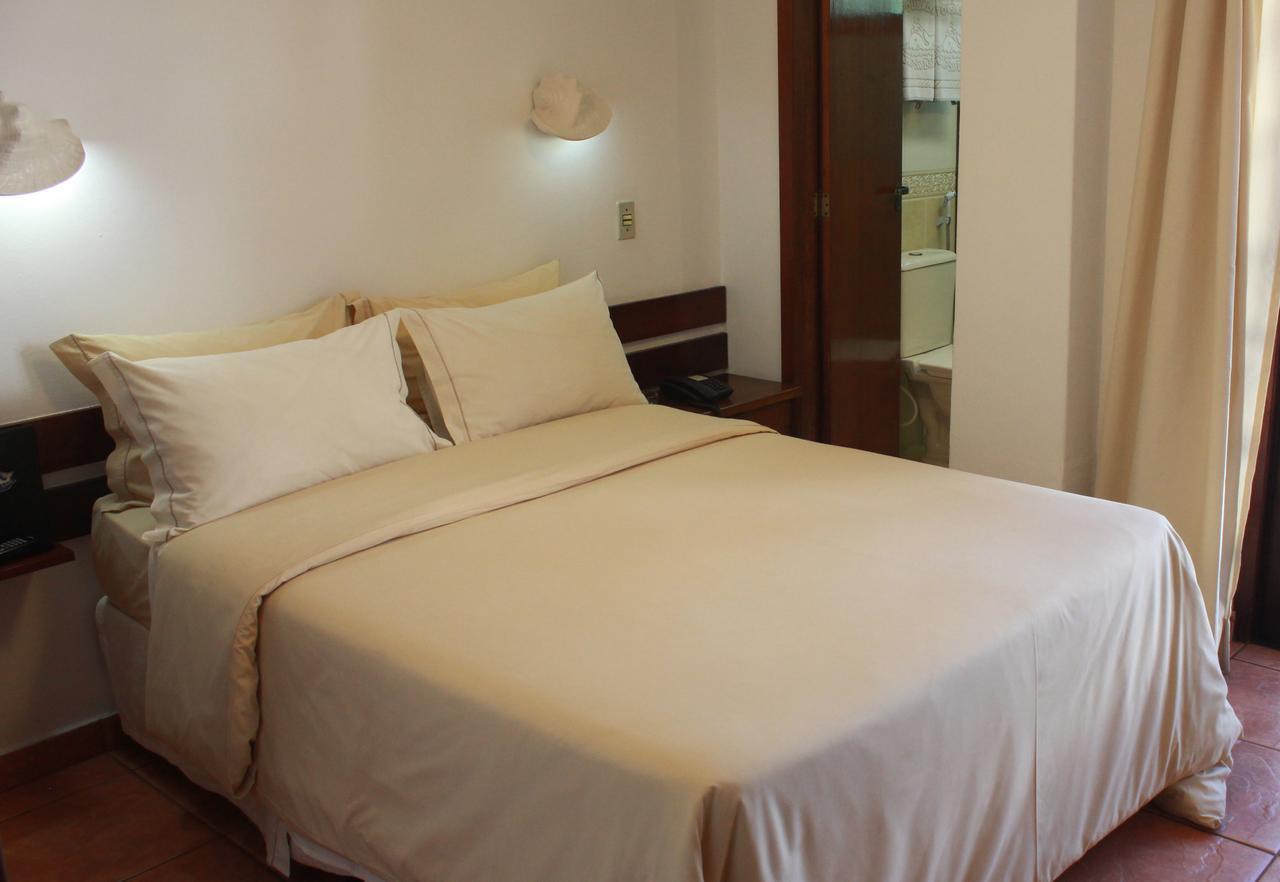 Quarto com Cama de Casal ou 2 de Solteiro