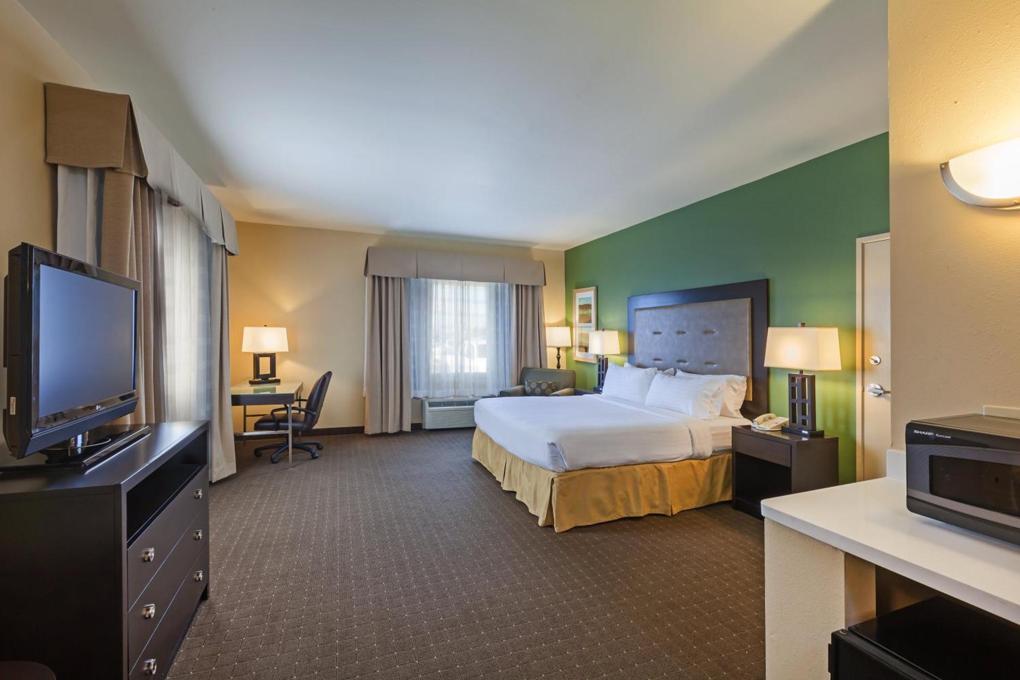 Standard King Room