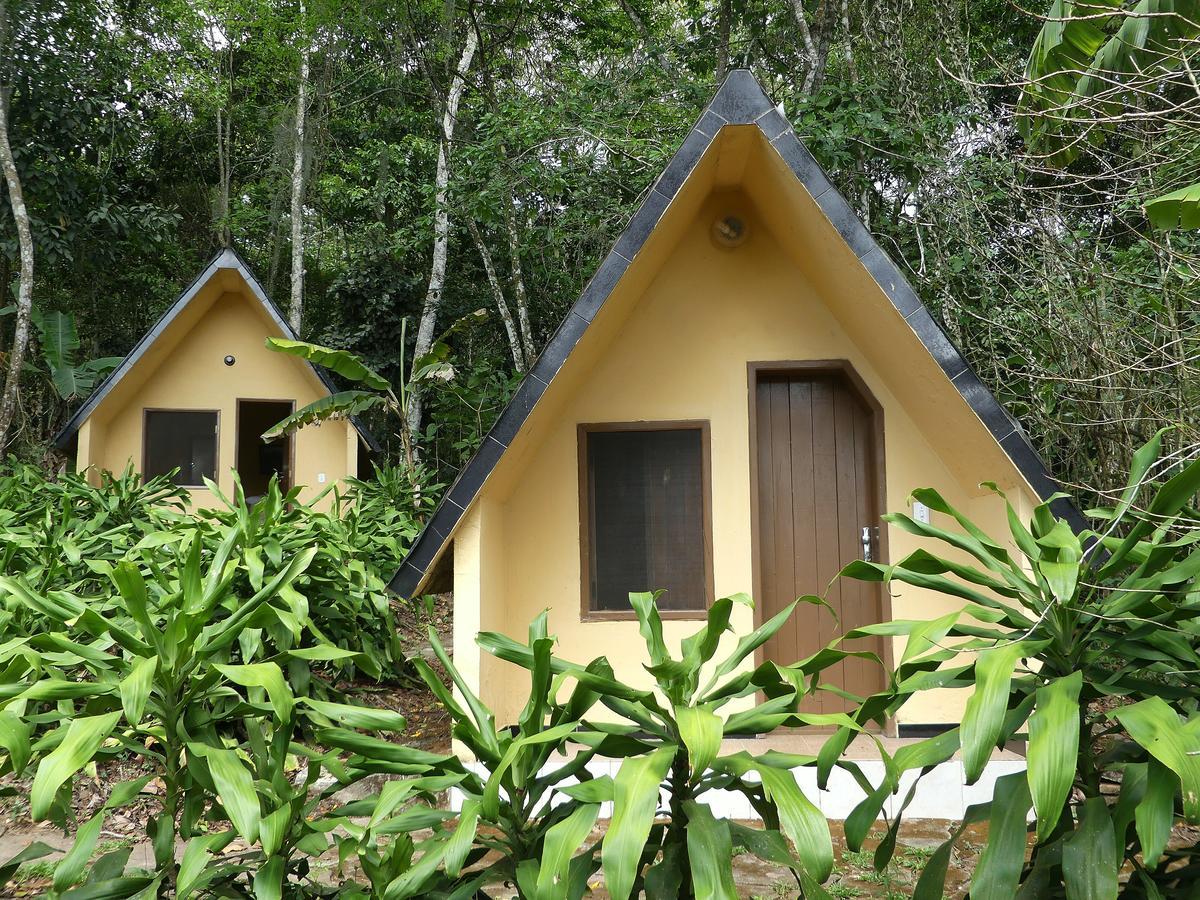 Quarto Standard com 2 Camas de Solteiro e Banheiro Externo Compartilhado