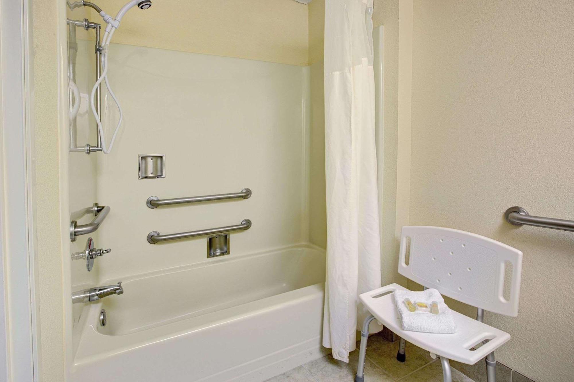 Double Room with Two Double Beds - Smoking