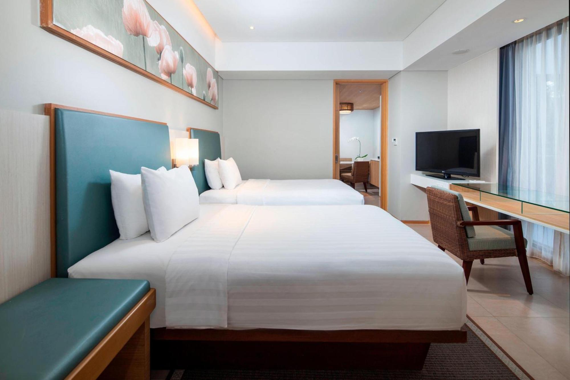 Two-Bedroom Suite with Balcony and view