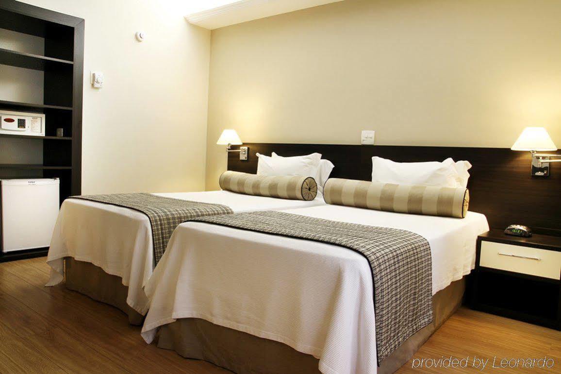 Quarto Superior com 2 Camas de Solteiro