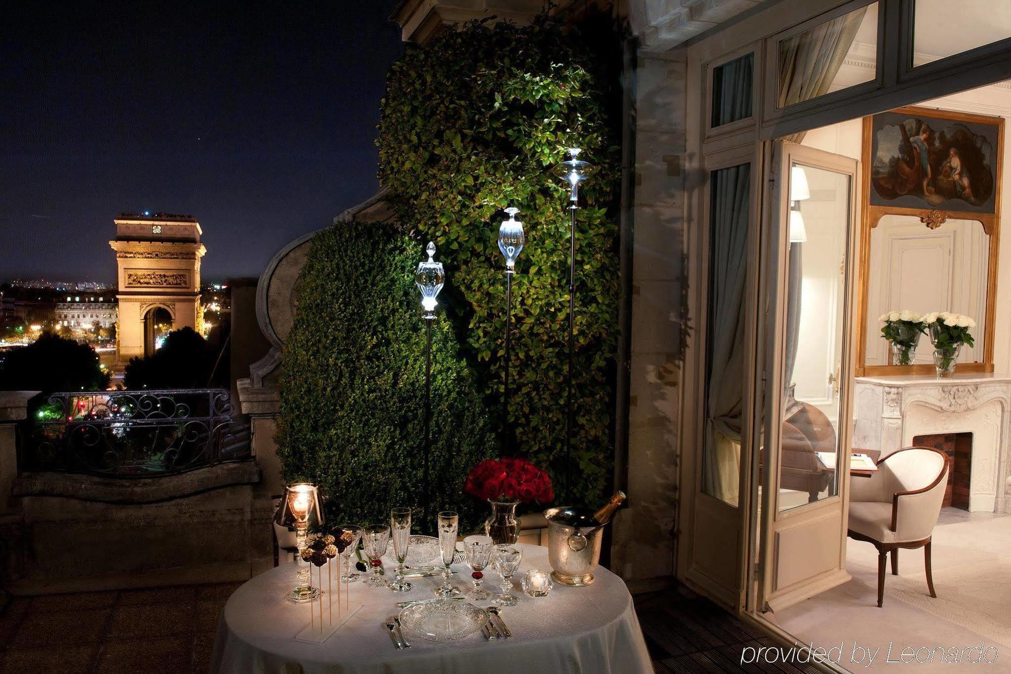 Suite met Terras en Uitzicht op de Arc de Triomphe