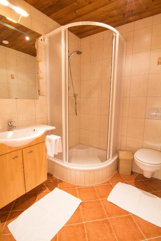 Doppelzimmer mit Balkon