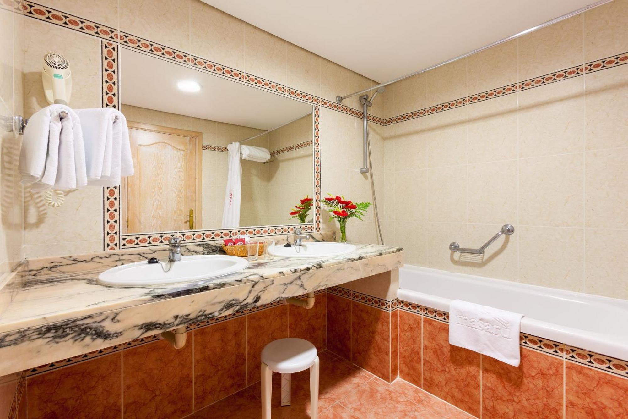 Apartamento de 1 Quarto com Varanda