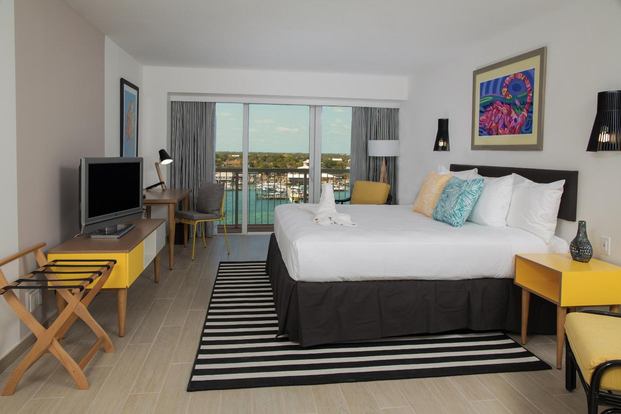 Harbour Deluxe Balcony King