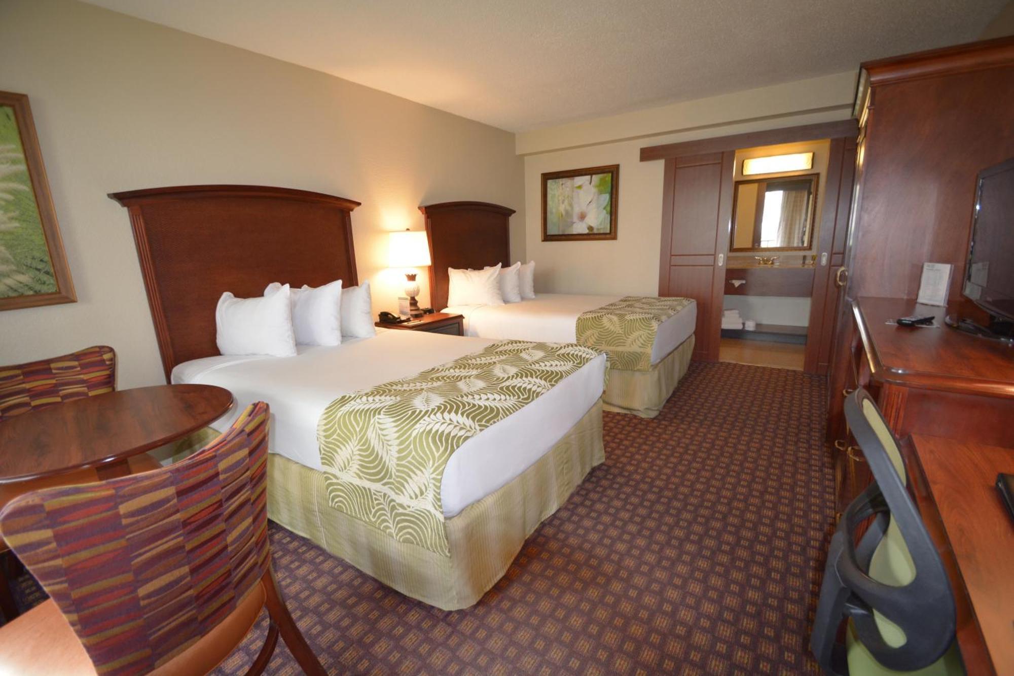 Deluxe Double Room with Two Double Beds,572757027:JPEG