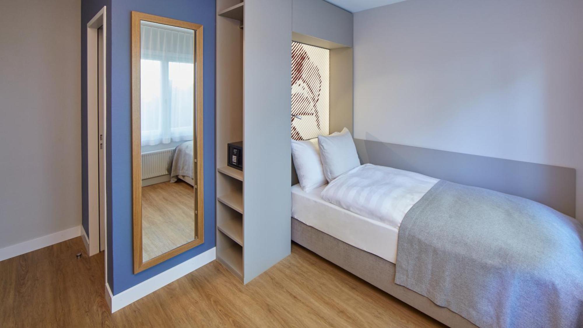 Economy Single Room