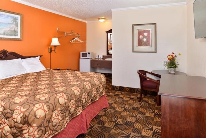 Queen Room
