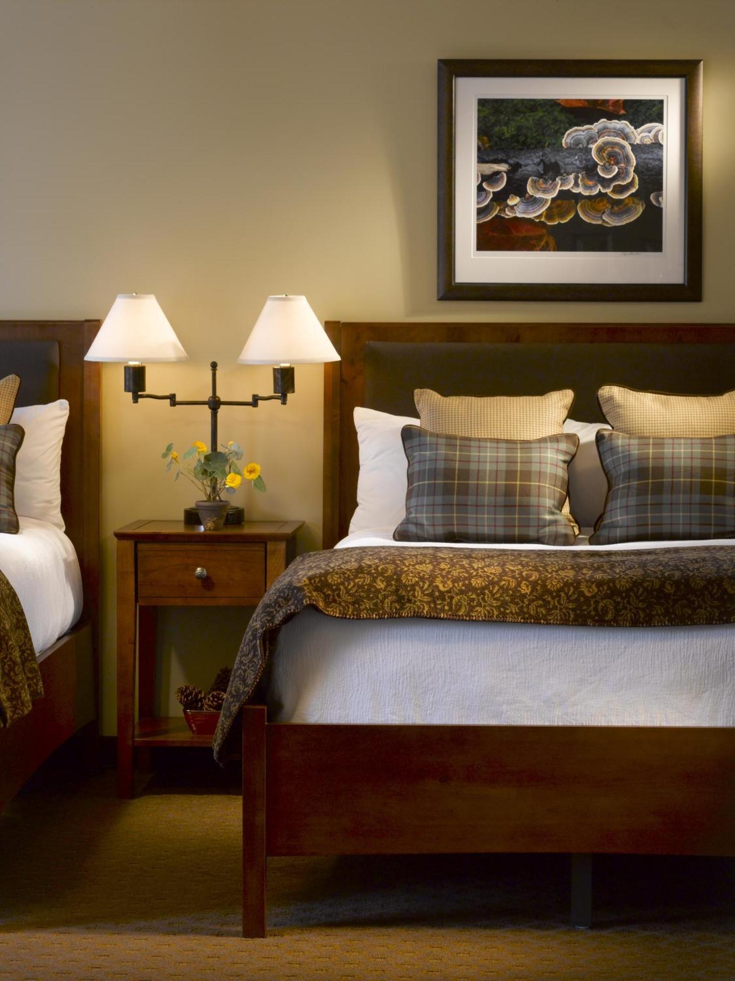 Deluxe Double Double Suite