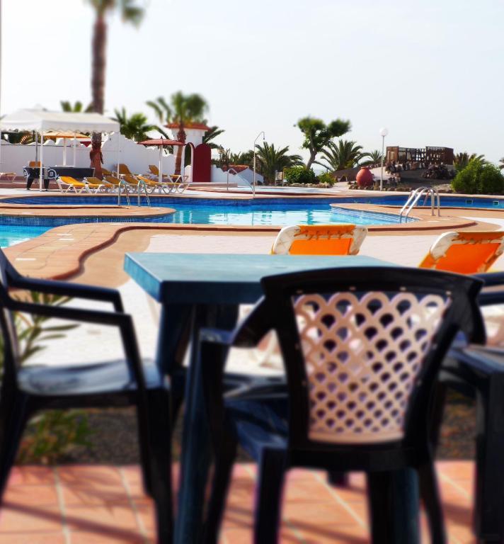 One-Bedroom Apartment (2 Adults + 1 Child),121512300:JPEG