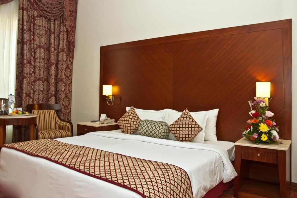 Deluxe Room,76269965:JPEG