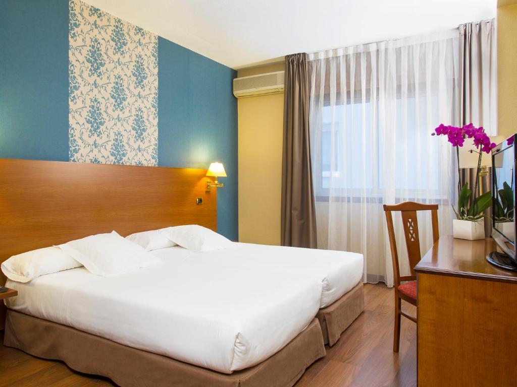 Quarto Duplo ou Twin (2 Adultos + 1 Criança)