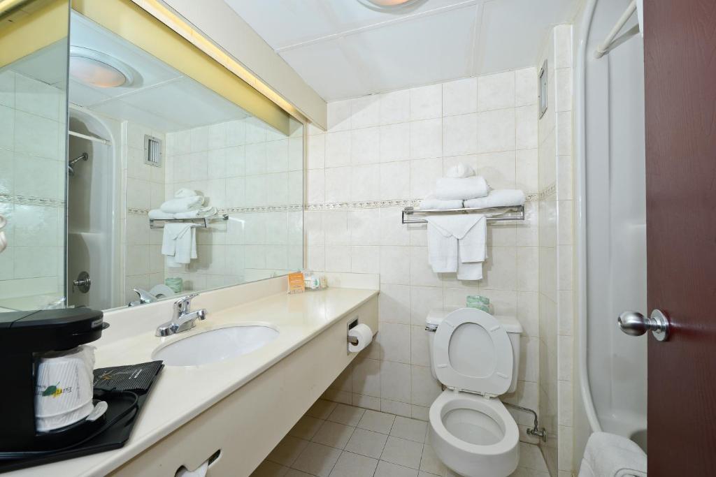 Double Room with Two Double Beds - Mobility Access/Non-Smoking