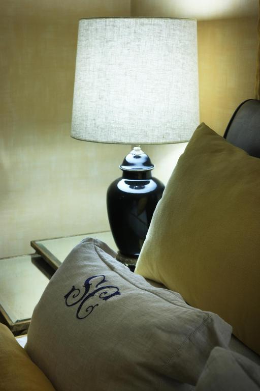 Petite Castelo Room