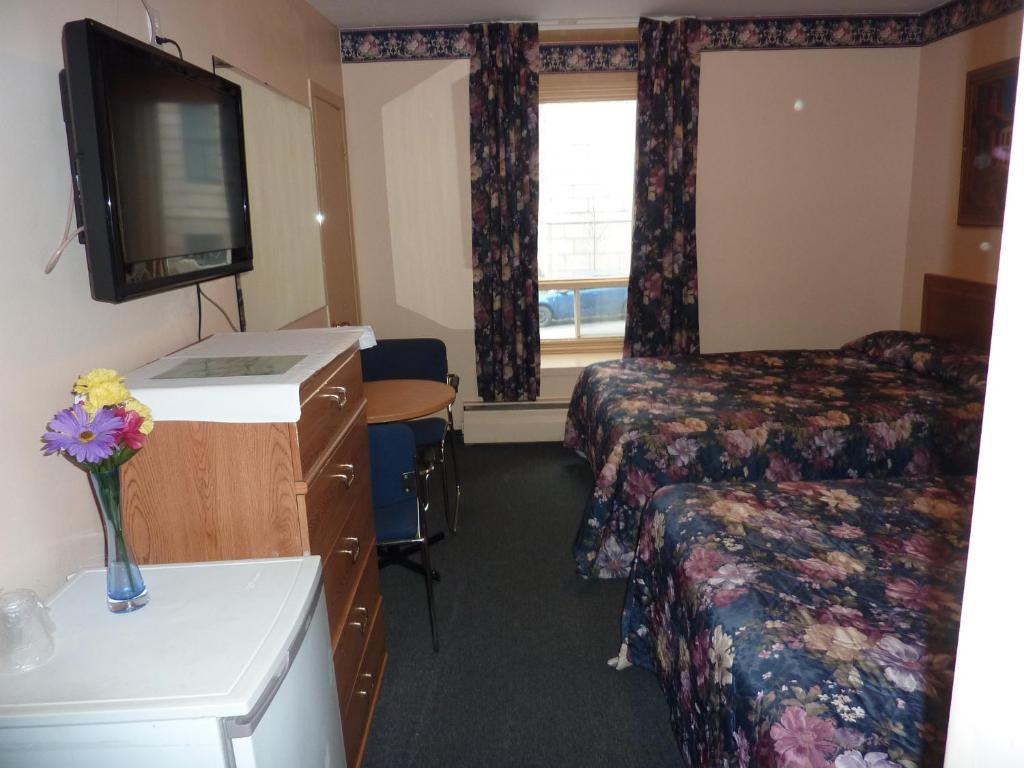 Quarto Standard com 2 Camas de Casal