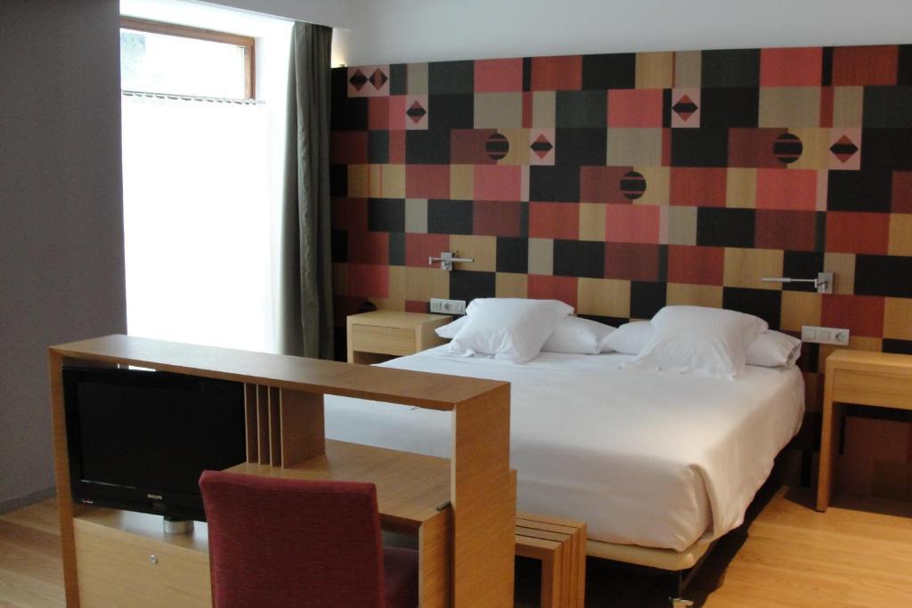 Double or Twin Room - Ski Package,62837605:JPEG