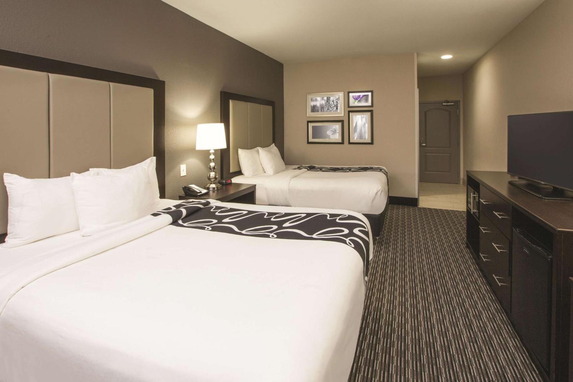 Queen Room with Two Queen Beds - Mobility Access/Non-Smoking