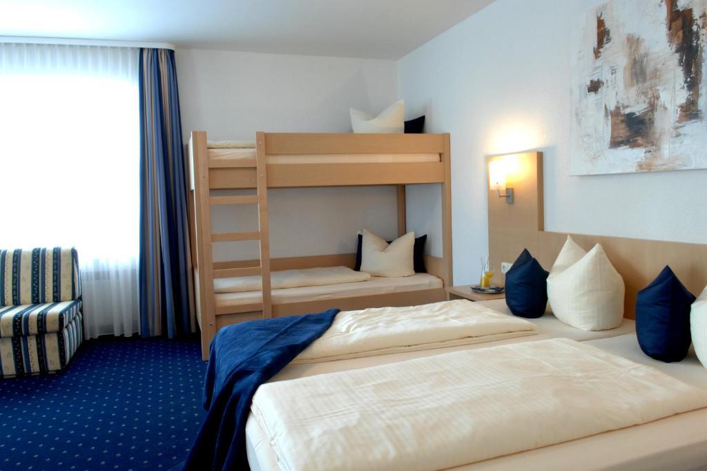 Fünfbettzimmer
