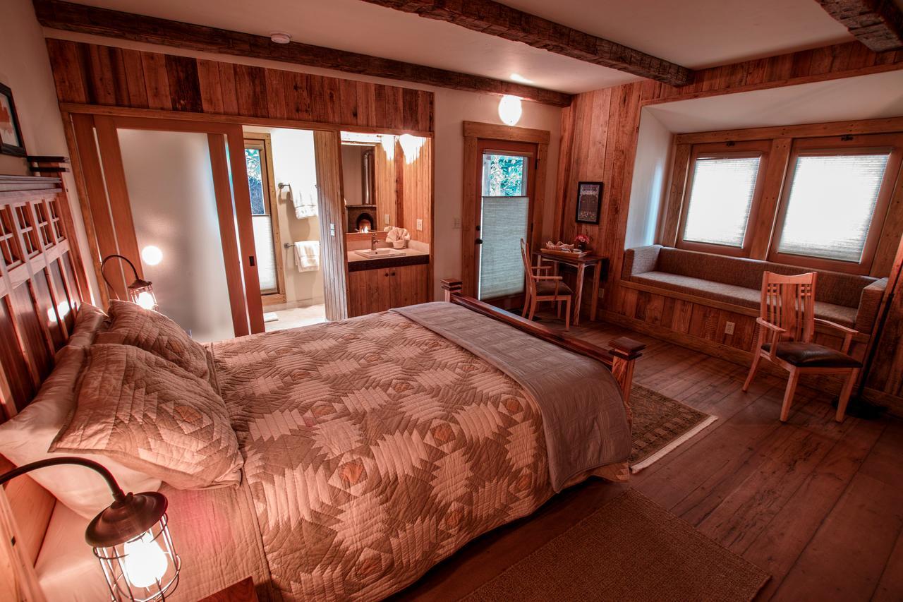 Maple Room