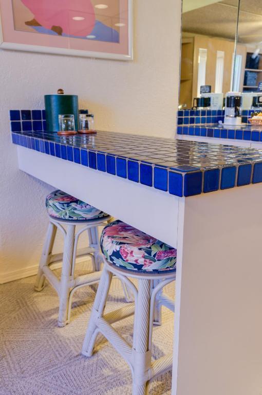 Queen Kitchenette – Non-Smoking/Full Payment/Non-Refundable,62277715:JPEG