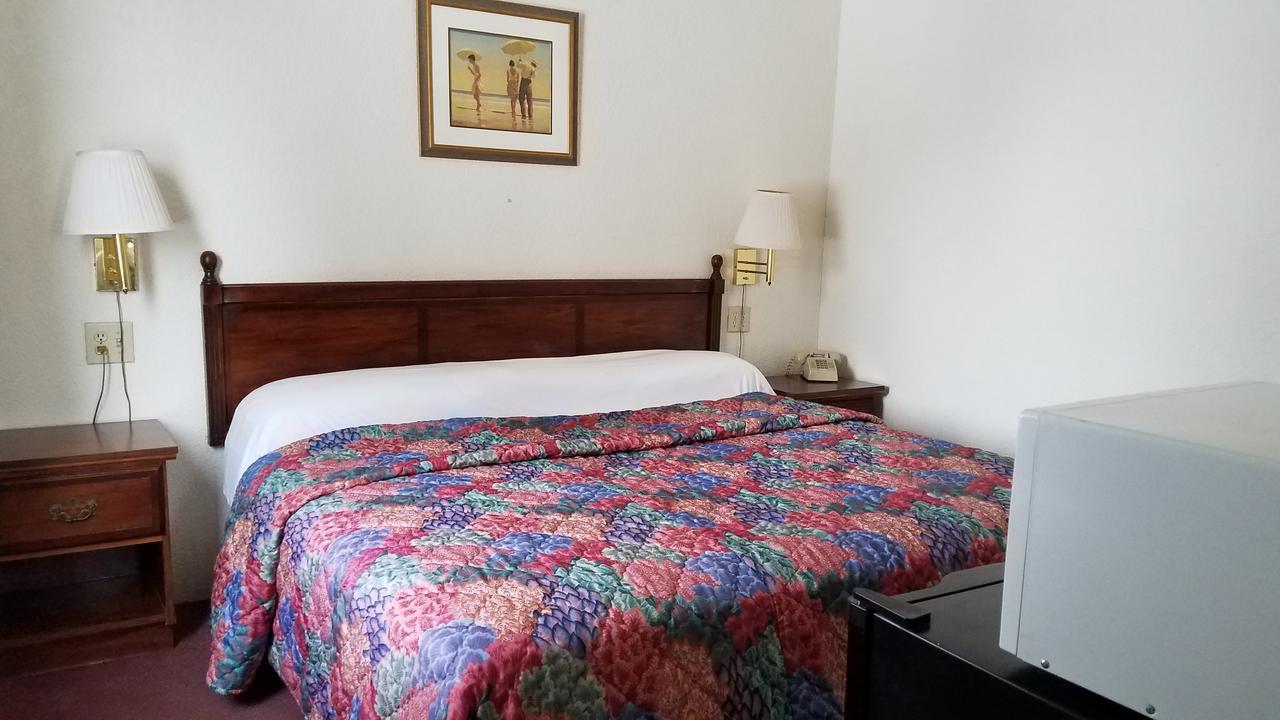 Deluxe King Suite