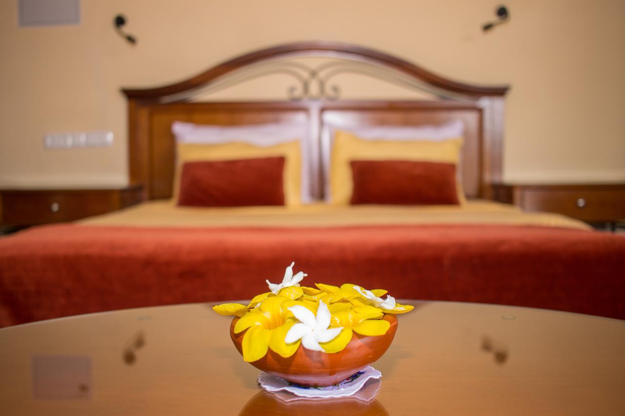Deluxe Doppelzimmer mit Balkon und Poolblick