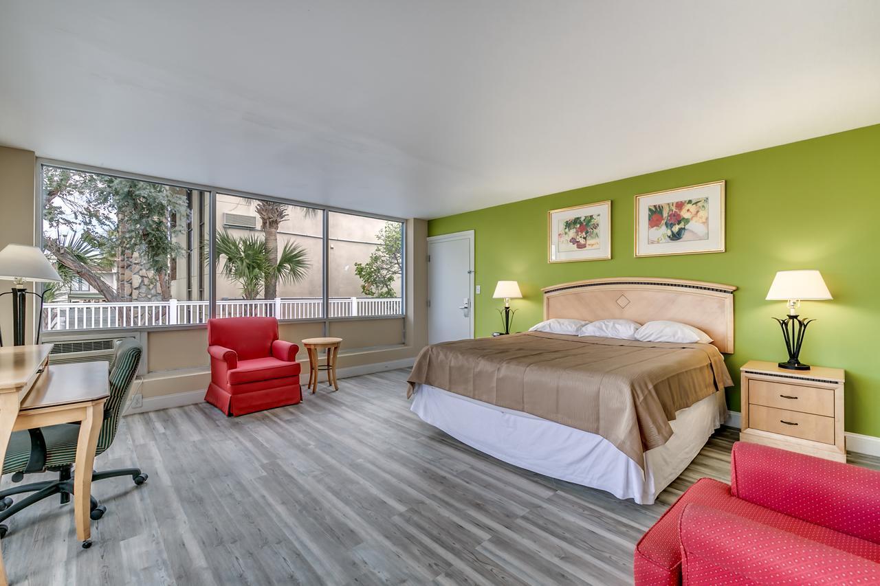 Two-Bedroom Suite,626922630:JPEG